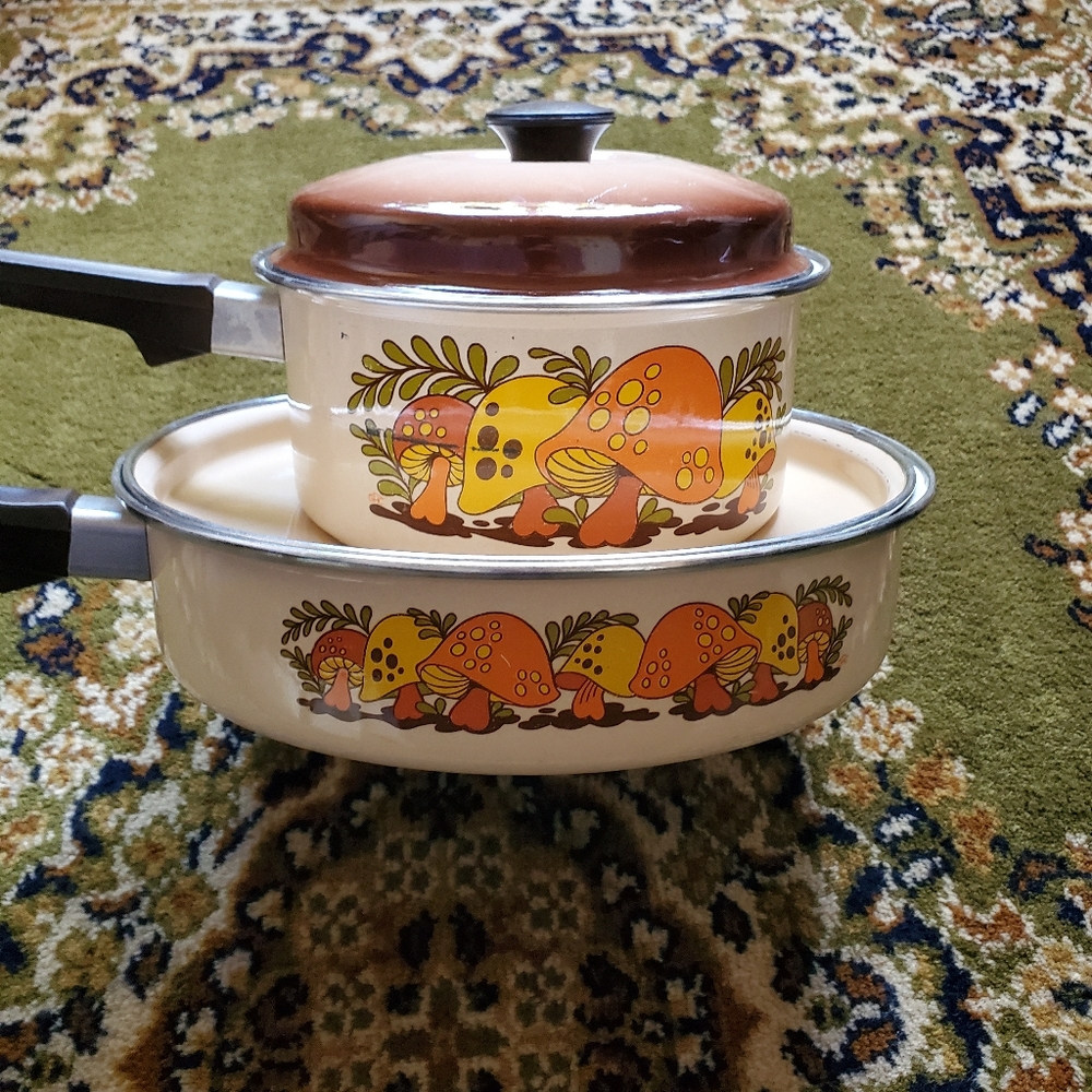 Vintage 1970s Sears Roebuck Enamelware 2 Pots 4 Piece Set
